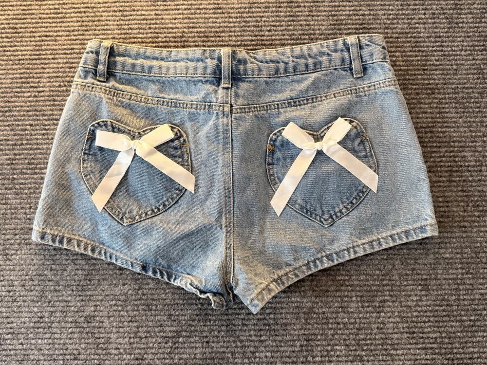 Edikted Bow Pocket Denim Shorts Women’s Blue Washed Heart Pockets Y2K